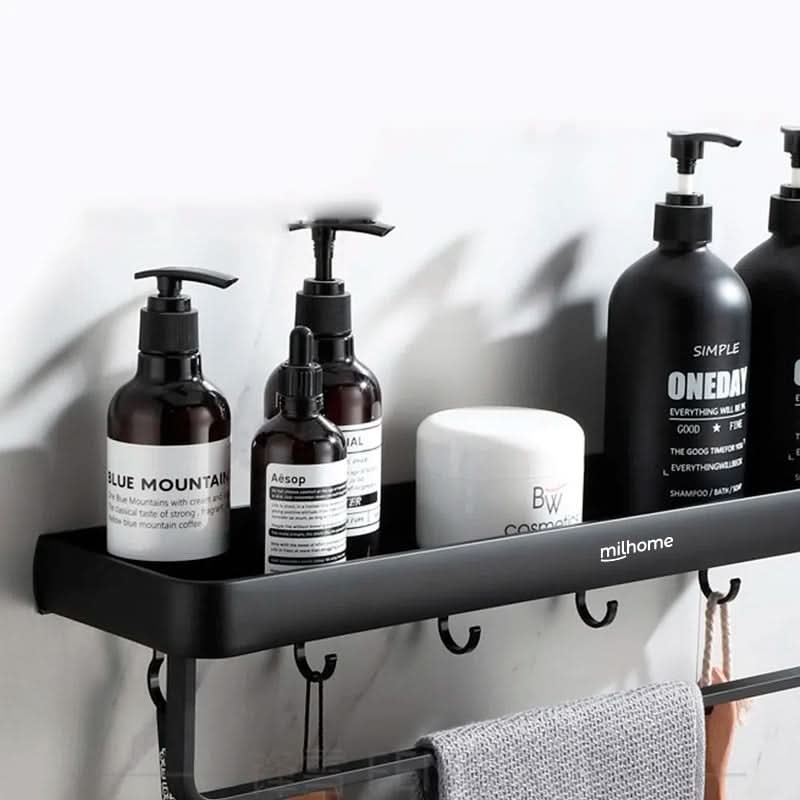 Estante Bruvik para Baño Minimalista con Toallero y Ganchos - Image 3