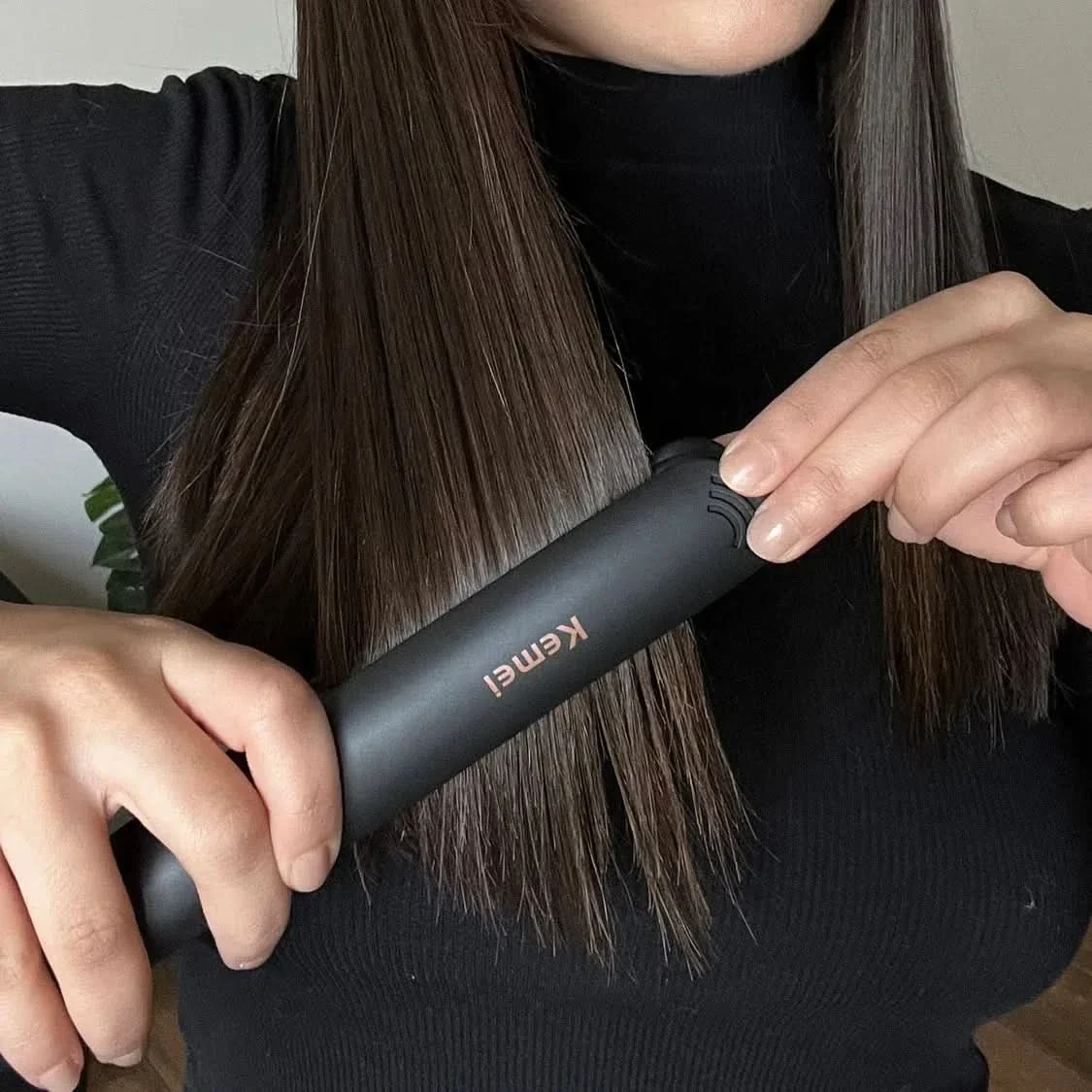 Plancha De Pelo Kemei Hair Straightener - Image 4