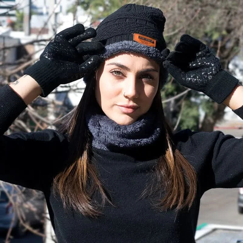 Set de Gorro, Guantes y Bufanda en Lana - Image 10